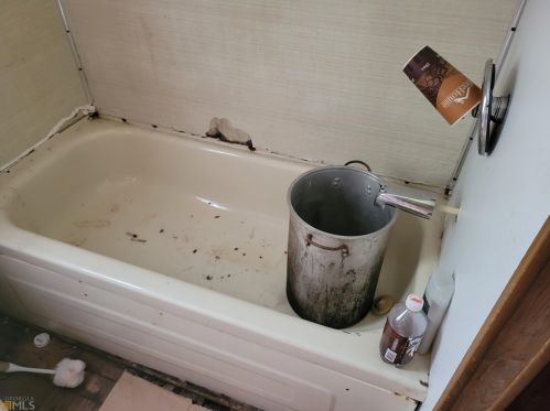 1355 Maple St, Stockbridge GA 30281-4504 exterior