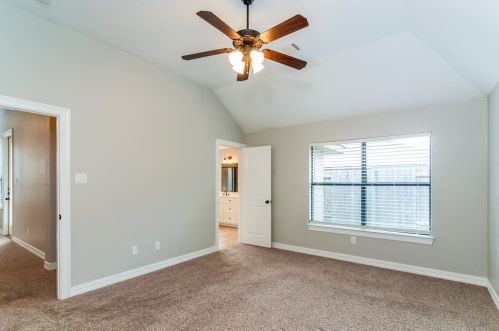 10216 Wood Fern Ct, Conroe TX  77385-7912 exterior