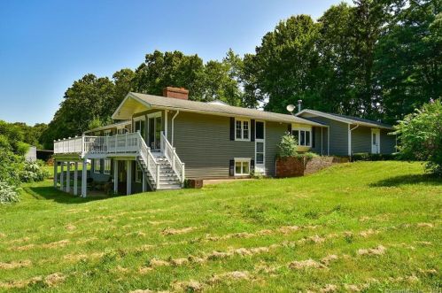 25 Plantation Rd, East Windsor, CT 06016-9551