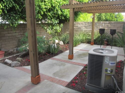 16927 Kawai Ct, Santa Ana, CA 92708-2612