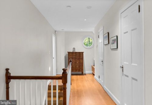 1118 Dl Dr, Silver Spring MD 20910-1601 exterior