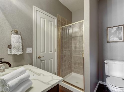 19206 Fair Dr, Aurora CO 80016-3852 exterior