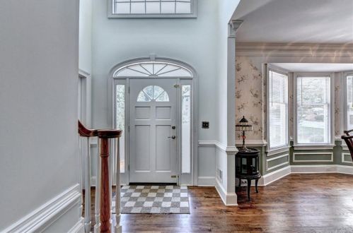 1102 Timber Glen Ct, Lilburn, GA 30047-3224