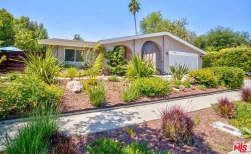 21318 Bellini Dr, Topanga, CA 90290-4411