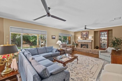 19161 Hitching Post Pl, Riverside CA  92508-7133 exterior