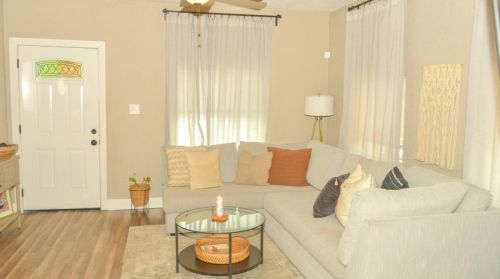 2153 Sonora St, Stockton, CA 95205-6324