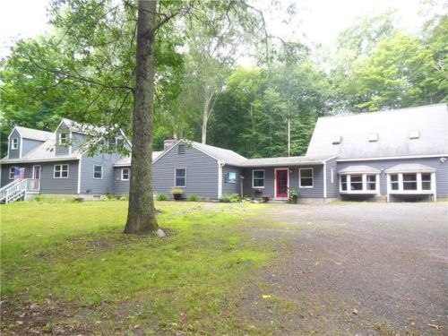 149 Green Hill Rd, Deep River CT  06419-2218 exterior