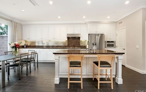 81 Coleridge, Irvine CA  92620-2142 exterior