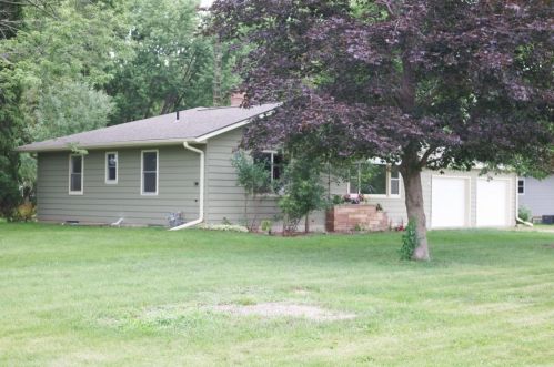 281 Hardanger Gate, Lee, IL 60530-9720
