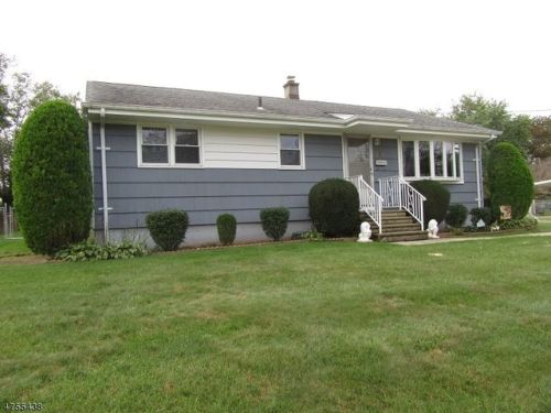 525 Sidorske Ave, Manville, NJ 08835-1903