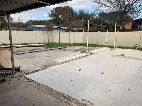 1004 Holly St, Irving TX  75061-5359 exterior