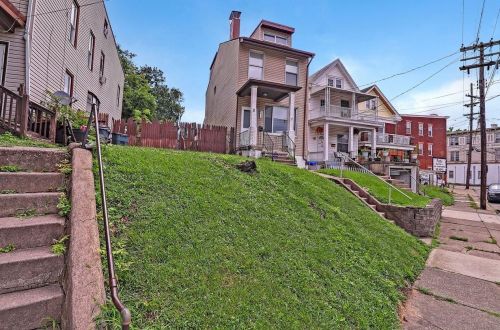 4610 Carter Ave, Cincinnati OH  45212-2506 exterior