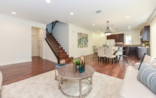 186 Pathway, Irvine CA  92618-8846 exterior