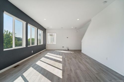 11111 Richfield Cir, Denver CO  80022 exterior