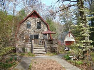 63 High Valley Estates Dr, Alexander, NC 28701-9726