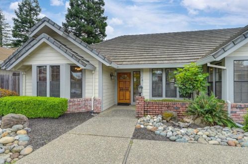 116 Oak Canyon Way, Folsom, CA 95630-1848