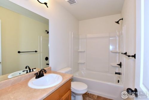 2655 Sapphire St, Loveland CO 80537-2024 exterior