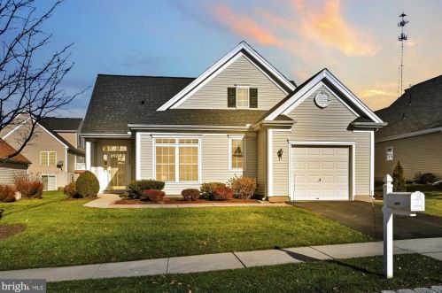 1808 Conewago Ln, Lancaster, PA 17601-4648