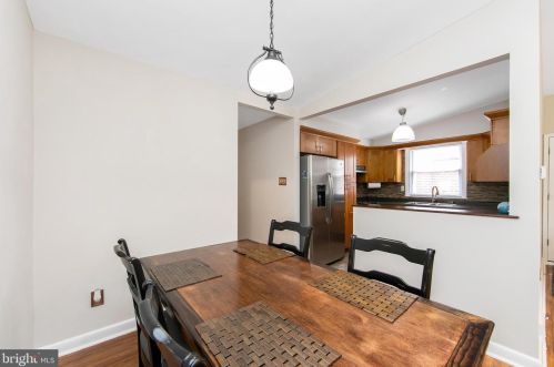 822 Borbeck Ave, Philadelphia PA  19111-3105 exterior