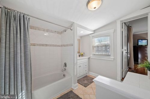 105 Ellis St, Tavistock NJ 08033-1826 exterior