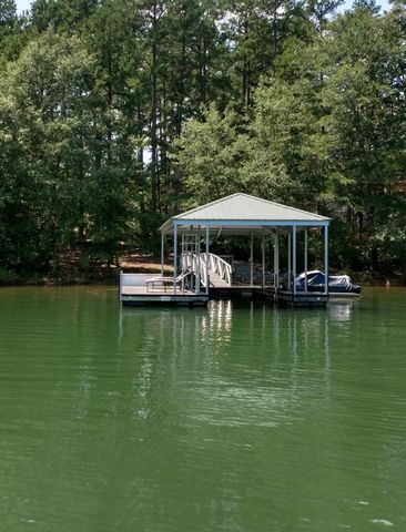 219 Rocky Springs Dr, Salem, SC 29676-4043