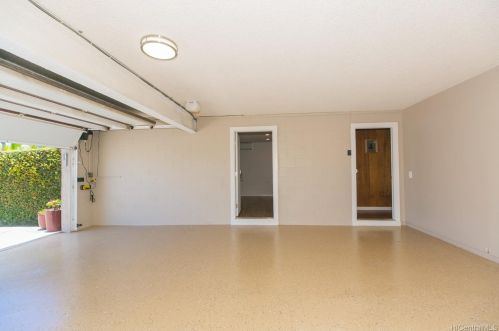 1106 Kaluanui Rd, Honolulu HI  96825-1350 exterior