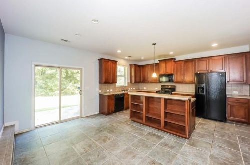 5634 Jamerson Dr, Atlanta GA  30349-1709 exterior