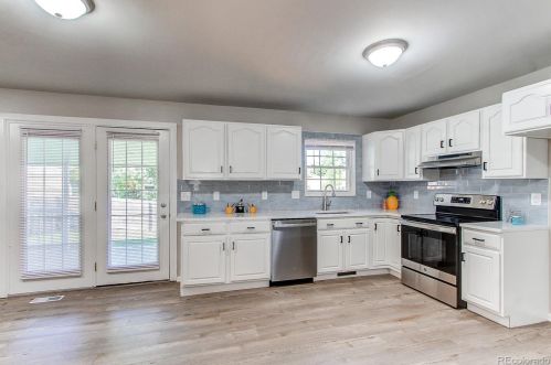 17218 Bethany Cir, Denver, CO 80013-2210
