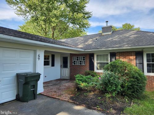 49 Pennant Ln, Willingboro, NJ 08046-2729