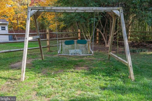 2407 Starcrest Dr, Silver Spring MD 20904-5459 exterior