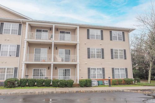 135 Liddle Ave, Edison, NJ 08837-3150
