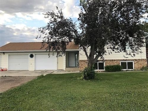 707 35th St, Williston, ND 58801-6331