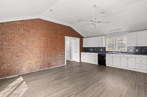 207 Glenda Vw, Ladson SC  29456-4816 exterior