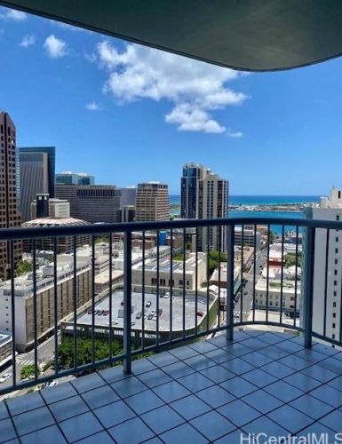 1212 Nuuanu Ave, Honolulu HI  96817-4021 exterior