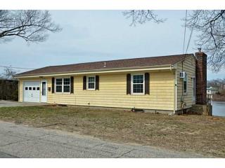 44 Sand Pond Rd, Warwick, RI 02888-3938