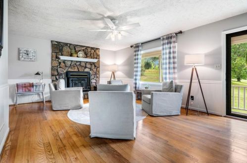 301 Cp Rd, Big Canoe GA  30143-4307 exterior