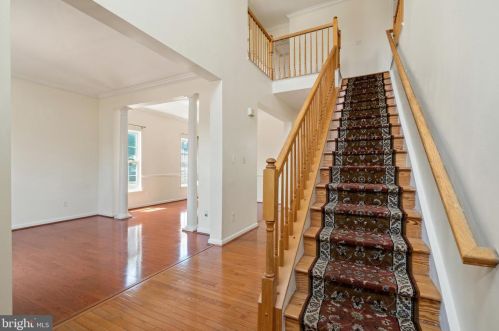 7320 Side Bay Ct, Gainesville, VA 20155-1881