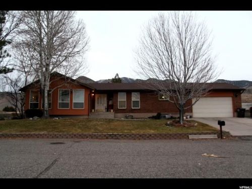 205 Foothill Dr, Austin, UT 84754-4489