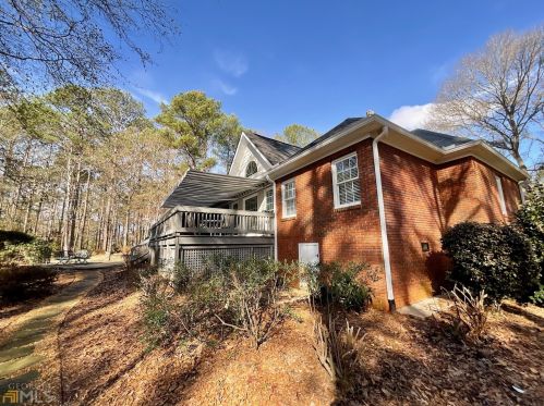 208 Ridgeview Ct, Lagrange, GA 30240-8337