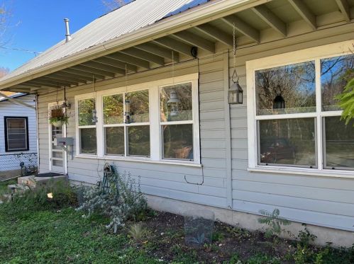 1109 6th St, Austin, TX 78704