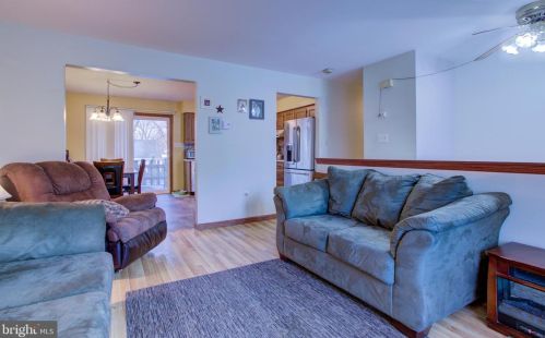 765 Dustin Dr, Lancaster PA  17601-1267 exterior