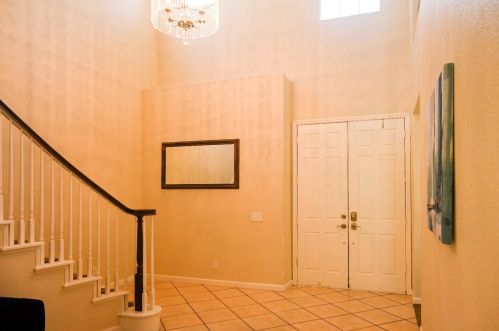 9582 Roan Fields Pl, Elk Grove, CA 95624-6064