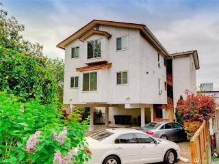 2215 14th Ave, Seattle, WA 98144-4209