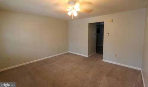 41 Talcon Ct, Charles Town WV  25414-5800 exterior