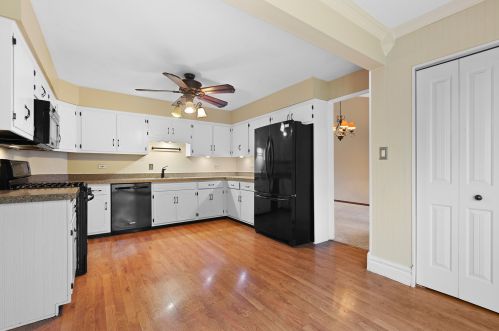 770 Kruk St, Lemont IL  60439-4345 exterior