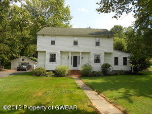 720 Apple Tree Rd, Pittston, PA 18643-7034