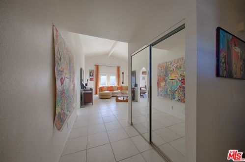 825 Arroyo Vista Dr, Palm Springs, CA 92264-3421