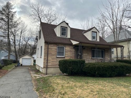 7 Bassett Ave, Dover, NJ 07803-3116