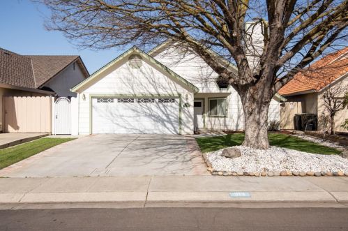 313 Cottonwood Dr, Modesto, CA 95356-1343