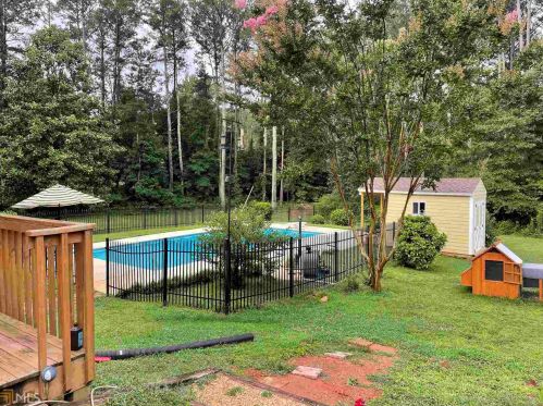 2814 Highway 212, Conyers GA  30094-3349 exterior